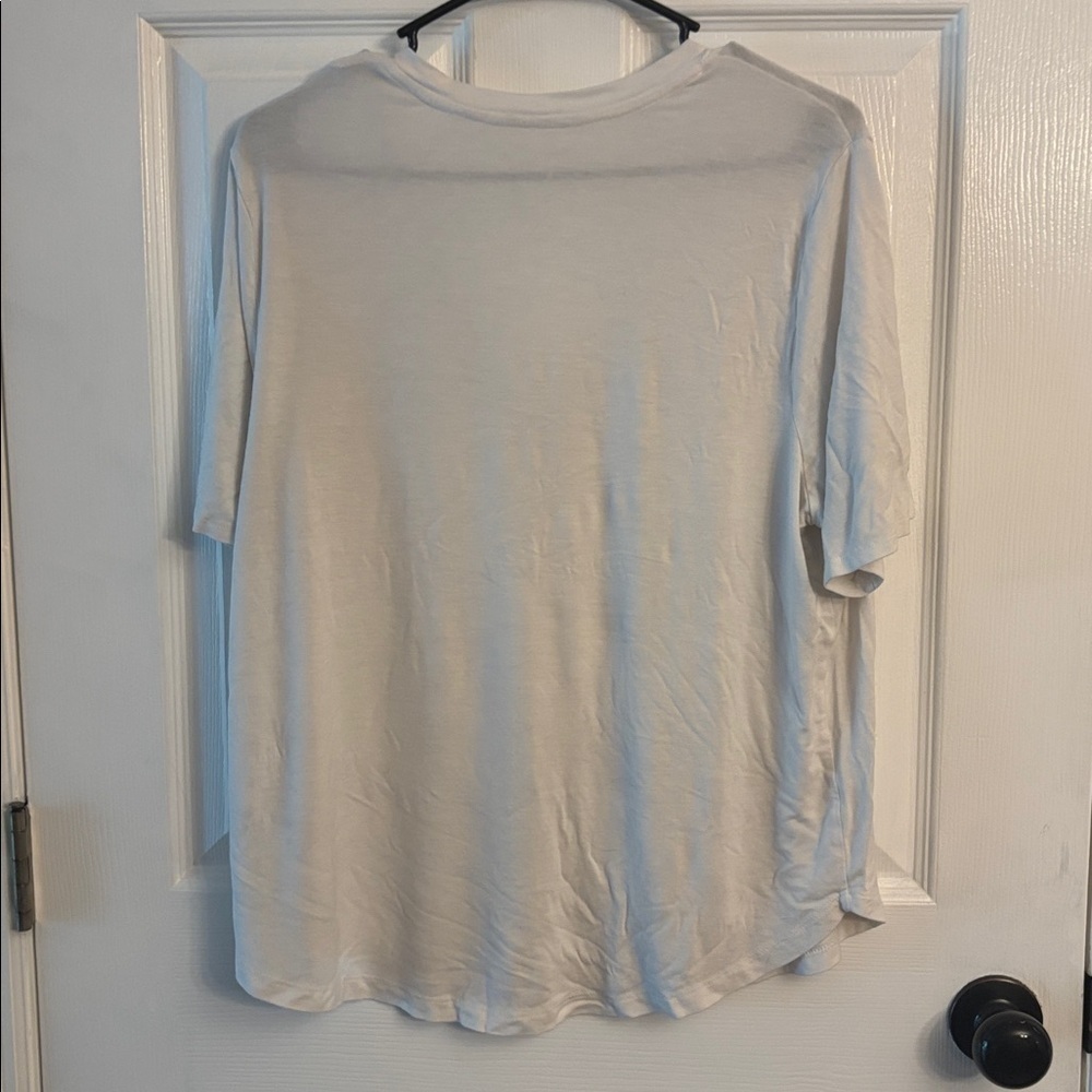 V-Neck Tee - Picture 4 of 4